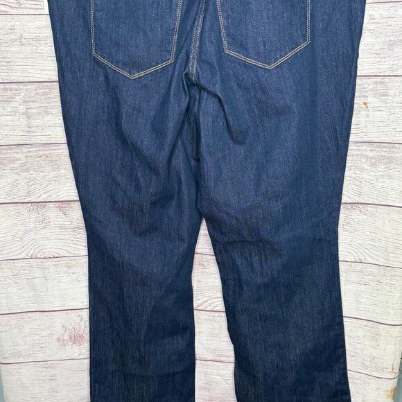 Old Navy Women's Wow Boot Cut Mid Rise Denim Jeans Size 20 Plus New - Picture 8 of 9